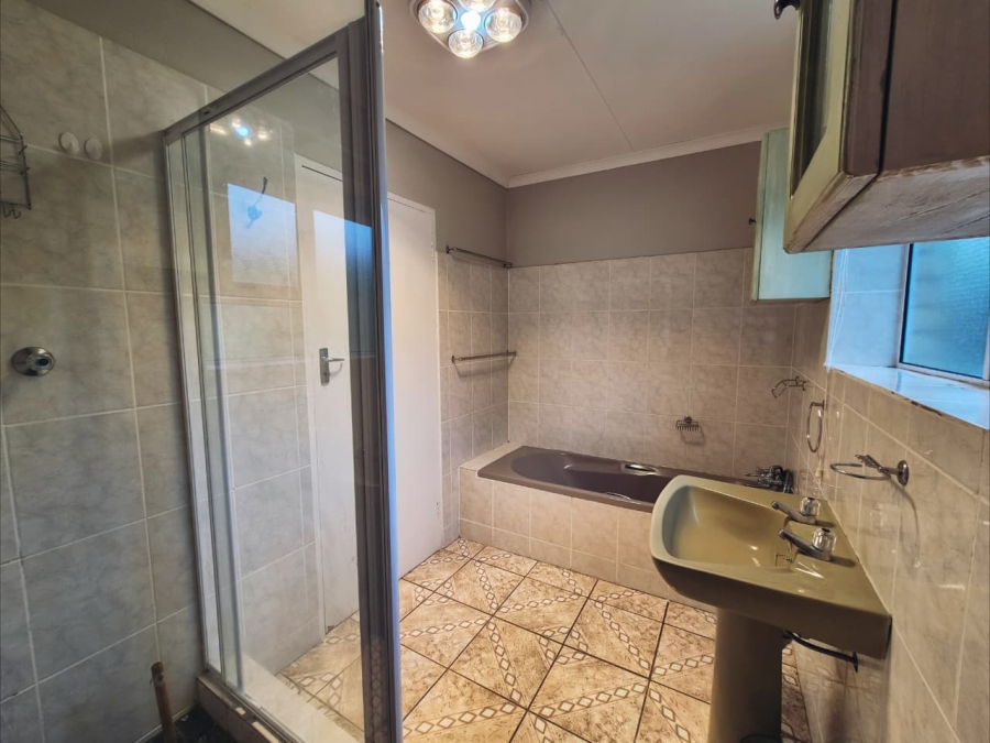 3 Bedroom Property for Sale in Stilbaai Wes Western Cape